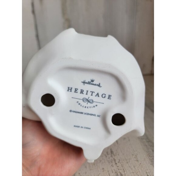 Hallmark heritage white Santa bird staff Xmas figure decor home - Picture 7 of 7